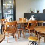 コージー コーヒー - ジャズが流れる大人な店内