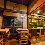 Kare Udon Hikari - 古民家風の店内