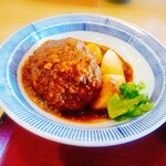甲府下石田食堂 - 煮込みハンバーグ