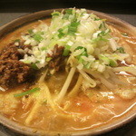 玉蘭苑 - 砂鍋麻辣刀削麺