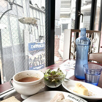 ビストロ グルマン - 内観　真正面にスペイン坂