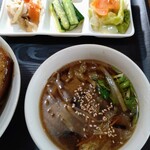 Badouyau Taiwanyatai Meshi - スープと小鉢３種