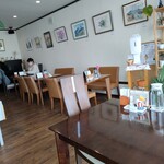 カフェ・アカリ - 店内座席