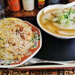 こく一番 ラーメン みどりや - チャーハン＆スープ(ラーメン)