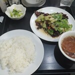 神田餃子屋 - 回鍋肉定食。