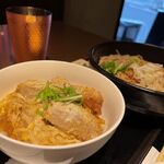 蕎麦由々 金王庵 - 蕎麦と丼もの選べるお昼のセット　1100円　+　そばの大盛り　150円