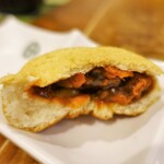 添好運點心專門店 - 酥皮焗叉燒包