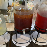 ポーズカフェ - セルフドリンクコーナー