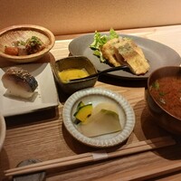 炭火割烹 麻布龍土町 - 