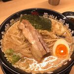 蔵出し醸造味噌ラーメン えんまる - えんまる味噌ラーメン