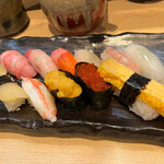 Kaitenzushi Honjin - 