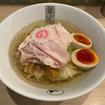 鶯屋 - 特製塩ラーメン