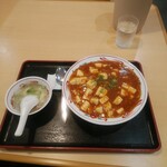 聚香楼 - 麻婆丼、付いてくるスープ