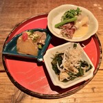 酒井商会 - 酒肴：釜揚げシラスと京春菊湯葉のお浸し 、蛍烏賊とこごみ あいこのぬた、新じゃがと牛肉とドライトマトのきんぴら