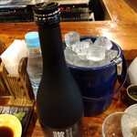 やき鳥三太郎 - 讃州黒の水割りセット(2023年5月1日撮影)