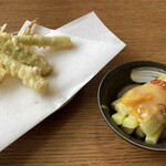 手打 佐藤 - 姫竹の天ぷらとウドの酢味噌