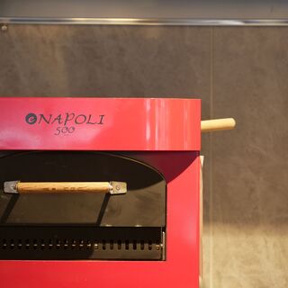 500℃で焼き上げる本格的なピザ窯