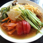 菜の花  - 黒酢冷麺