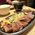 鉄板焼 博多天神ホルモン - ハラミ定食