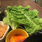 正泰苑 - サンチュおかわり、3枚