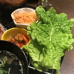 正泰苑 - サンチュ　おかわり自由