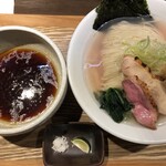 鴨出汁中華蕎麦 麺屋yoshiki - 貝汁昆布水と名古屋コーチンの細つけ麺