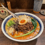 Menkoidokoro Kiraku - 辛味噌担担麺¥1100、瓶ビール（中）¥550