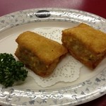 江山楼 - 炸蝦吐司 長崎中華街伝統の味『ハトシ』