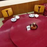 江山楼 - テーブル席①