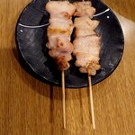 炭火焼 とりぞう - もも  ( 塩 )