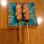 炭火焼 とりぞう - せせり  ( 塩 )