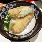 豆腐料理と吟醸せいろ蒸し 八かく庵 - 湯葉真丈の東寺揚げ