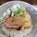 らあめん サンド - 炙りチャーシュー丼
