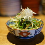 大町おかめや - サラダ（揚げ蕎麦/水菜）胡麻油柚子仕立て