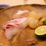 道人 - 明石産鯛・淡路島産伊勢海老の刺身