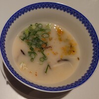 神田 雲林 - 牛肉と黄ニラのトロミスープ