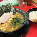 王道家直系 IEKEI TOKYO - 【再訪】ラーメン＋半ライス