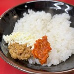 王道家直系 IEKEI TOKYO - 【再訪】半ライス(無限ニンニク＋マヨ＋粗びき唐辛子)