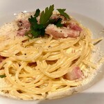 ワイン食堂イナセヤ マーレ - 濃厚カルボで肉食派も満面笑顔