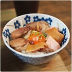 中華蕎麦 仁香 - お肉ご飯 350円