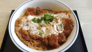 Katsuya - カツ丼（梅）（572円）