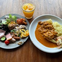 The lounge on the water - 朝食ビュッフェ（マッサマンカレー）