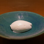 鈴田式 - 燻製アイス。ウイスキーで味変可(僕はしない)