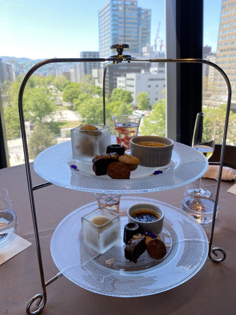 オープンしたばかりの景色抜群レストラン』by たきまり : THE