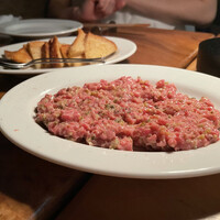 カルネジーオ イースト - 