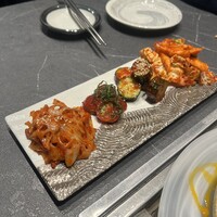 #ヒロキヤ六本木 - キムチ盛り合わせ