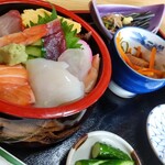 しん幸 - 寿司ランチ　ちらし丼　1200円