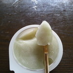 モロゾフ - 肌理細やかで舌触りも良好です。林檎の風味はなかなかです。