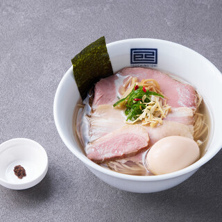 Rich and fragrant flavor "Mushroom scented special salt ramen"