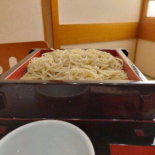 Made with pure domestic buckwheat flour ◆ Freshly made soba noodles with carefully selected dashi soup.